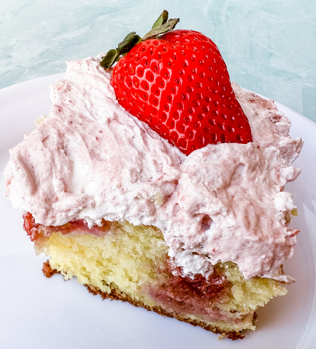 Easy Strawberry Lemonade Poke Cake